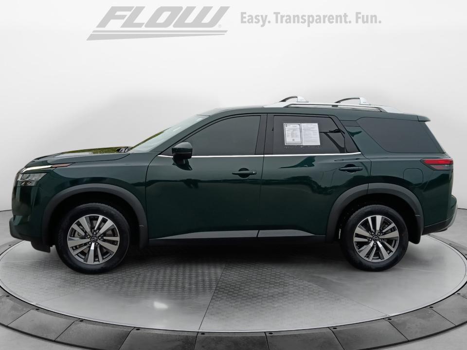 2024 Nissan Pathfinder SL