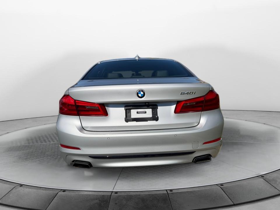 2017 BMW 540i 540i