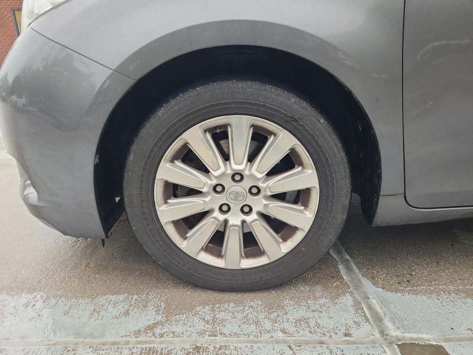 2016 Toyota Sienna XLE