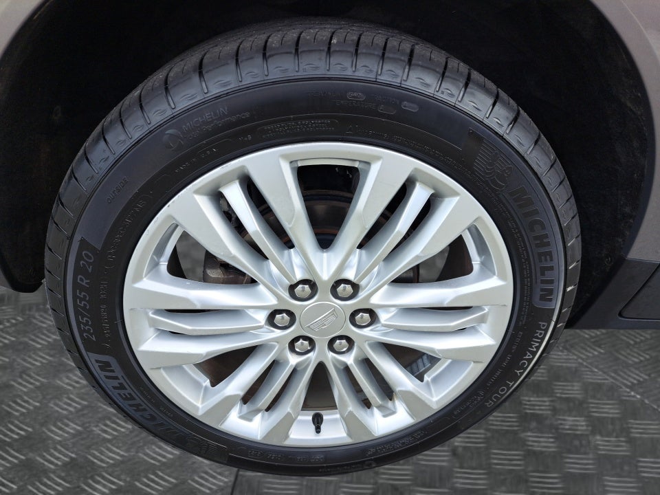 2018 Cadillac XT5 Premium Luxury AWD