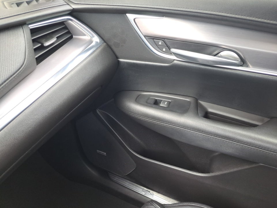 2018 Cadillac XT5 Premium Luxury AWD