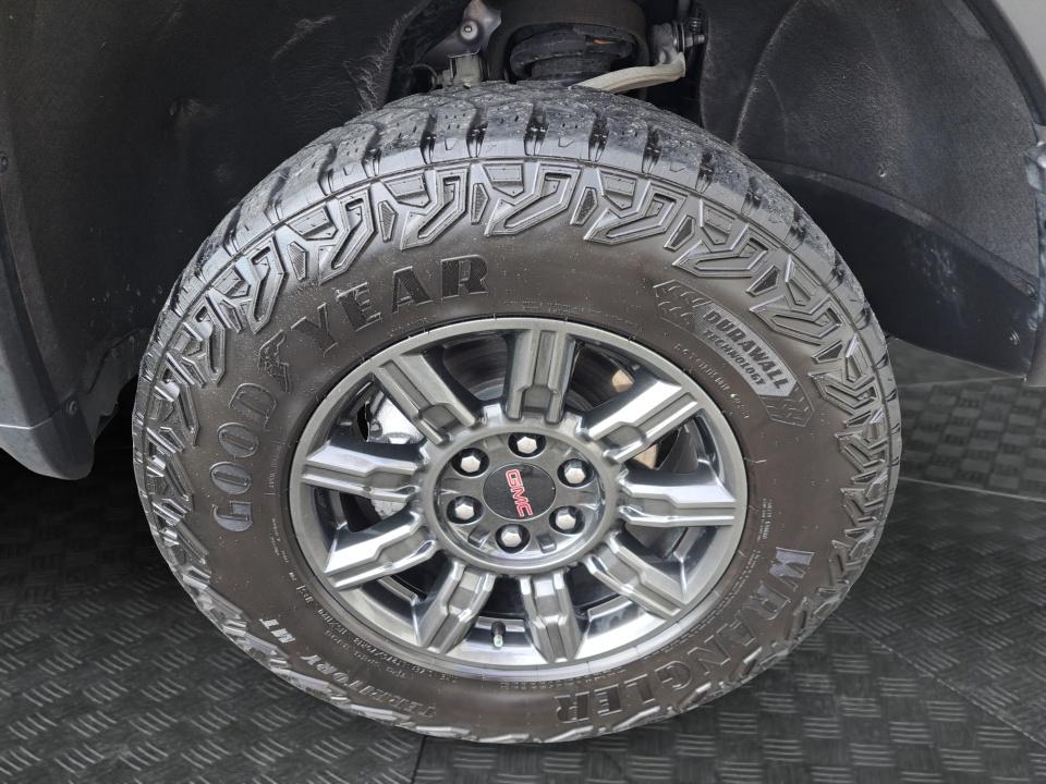 2024 GMC Sierra 1500 AT4X