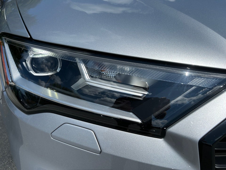 2022 Audi Q7 Premium Plus