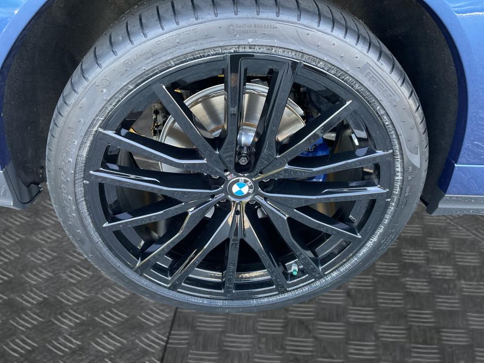 2023 BMW X6 xDrive40i