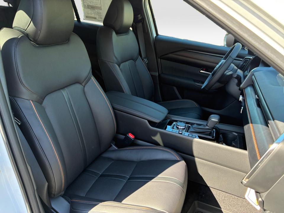 2026 Mazda Mazda CX-50 Hybrid Premium Plus AWD
