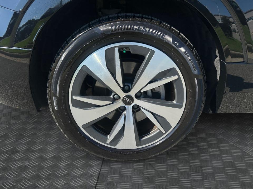 2024 Audi Q8 e-tron Premium