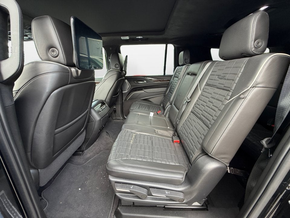 2022 Cadillac Escalade ESV Sport Platinum