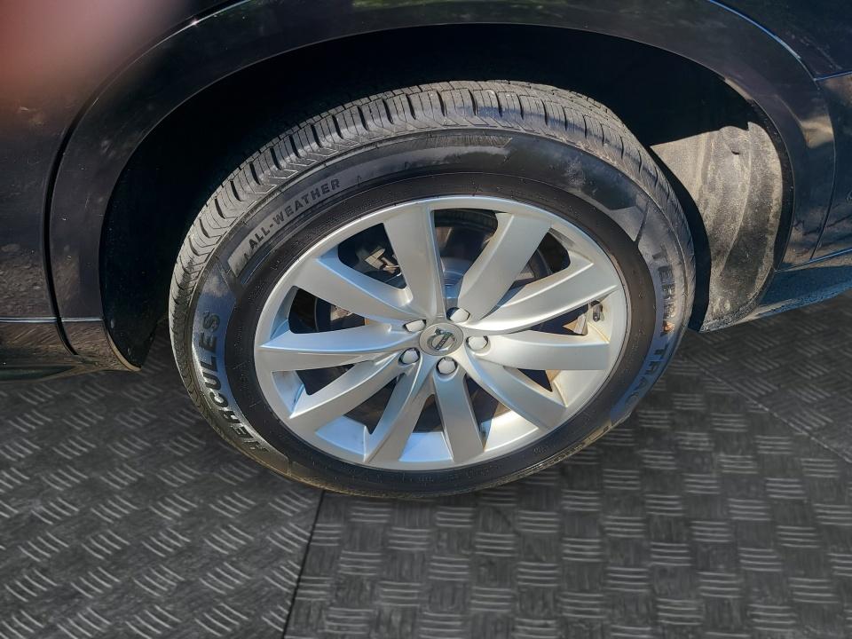 2019 Volvo XC90 Momentum