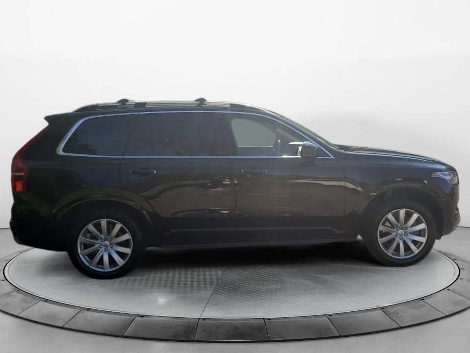 2019 Volvo XC90 Momentum