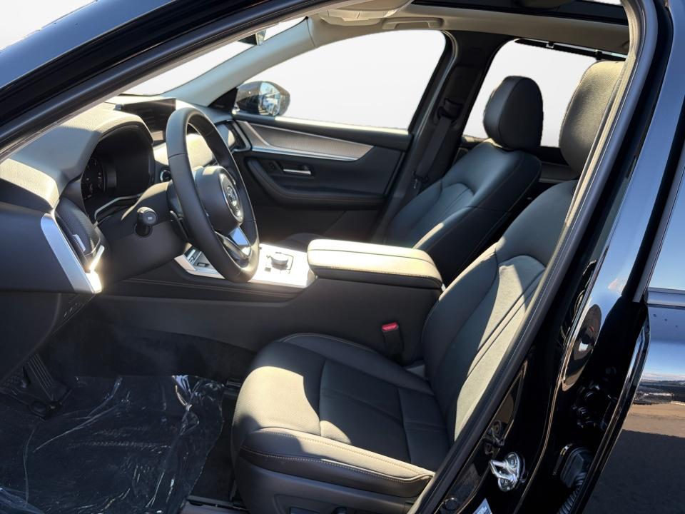 2025 Mazda Mazda CX-70 Plug-In Hybrid Premium AWD