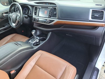 2019 Toyota Highlander Limited Platinum