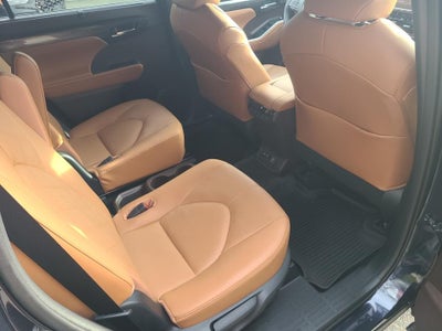 2021 Toyota Highlander Platinum