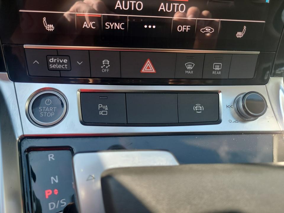2024 Audi Q8 e-tron Premium